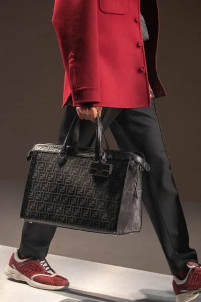 Look 23